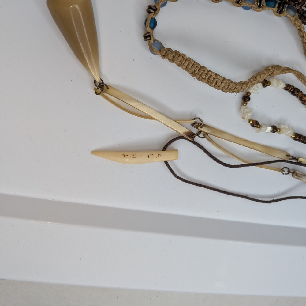 Boho Jewelry Lot Wood Bead Necklaces Bracelets Shell Indie Hippie Festival - Picture 13 of 14